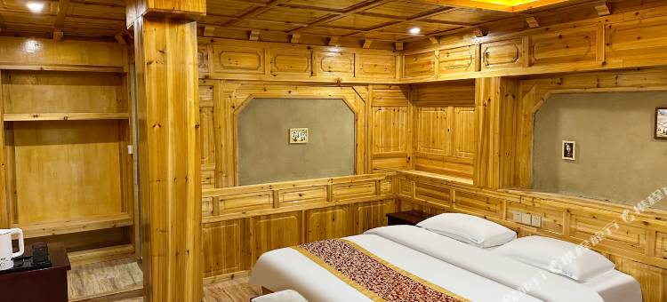 鱼子西玛卿阿妈民宿图片