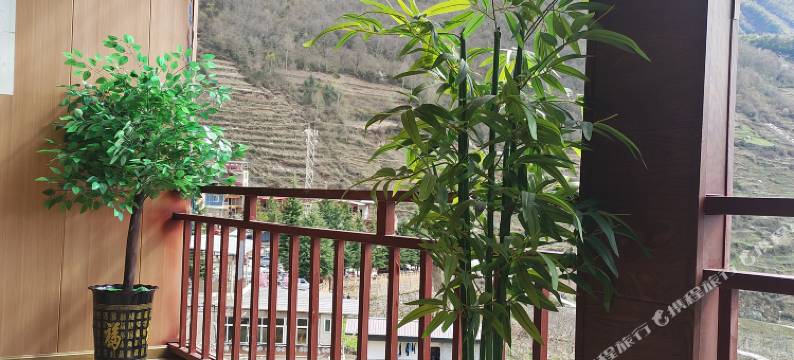 汶川尔玛人家民宿图片