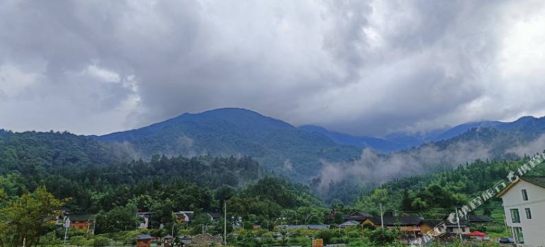 梵净山人在旅途驿栈(亚木沟景区店)图片