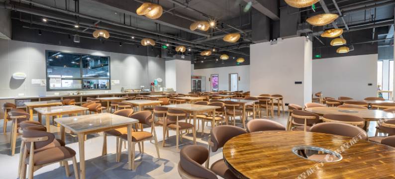 百里杜鹃云上花海酒店图片