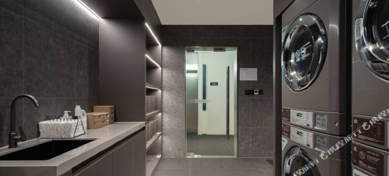 泰安天外村龙潭路亚朵轻居酒店图片