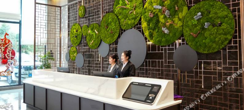 飞达河畔酒店图片