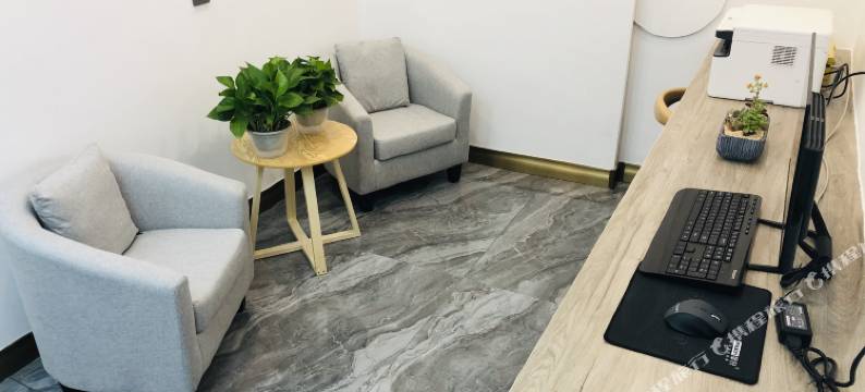 大连洋桃精品酒店图片