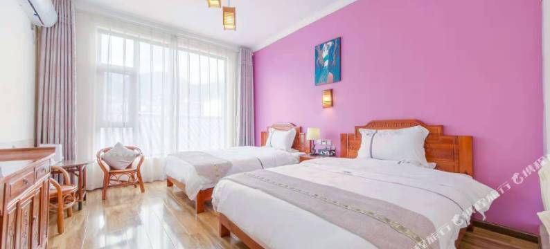 大理龙熙花园轻奢客栈(苍洱大道店)图片