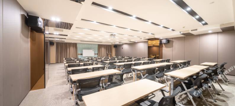 亚朵酒店(哈尔滨冰雪大世界融创茂店)图片