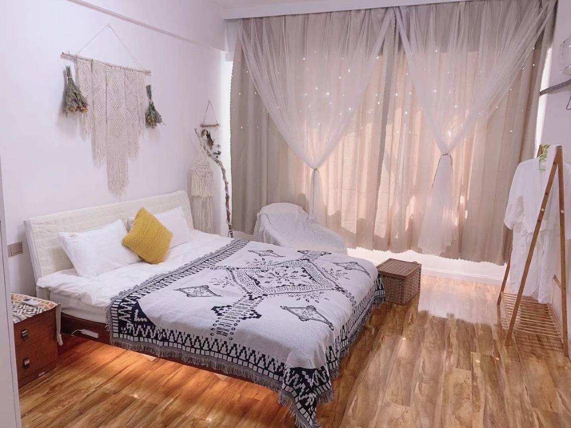 一家网红民宿(兴法东路分店)