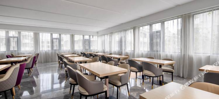 麗枫酒店(三亚三亚湾解放路黄金道店)图片