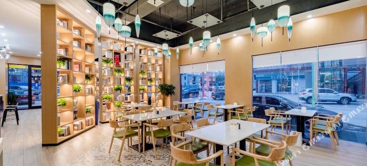 鹿鸣智慧酒店(邓州广亿不夜城店)图片