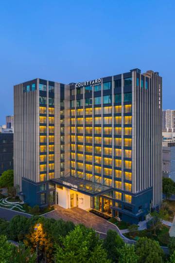 江阴中山南路/中山南路七十七弄(路口)附近酒店,江阴酒店预订查询