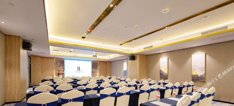 H酒店(西安高新丰庆公园地铁站店)图片