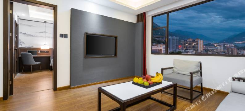 巧家白鹤滩·隆江精选酒店图片