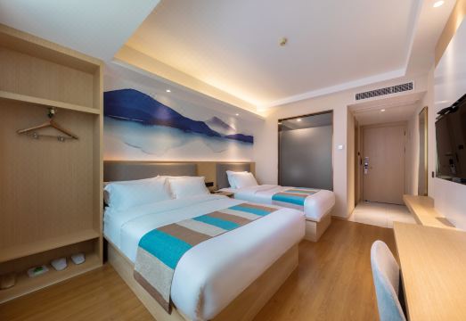 VX Hotel (Xiamen University Huandao Road) Hotel Overview