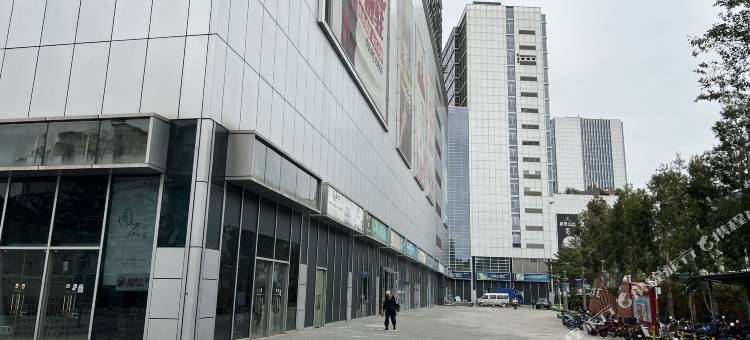 伊你Lftwl·轻奢公寓(广州安华汇店)图片
