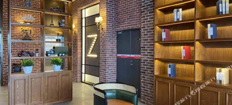 卓悦酒店(塔城卓悦百盛购物公园店)图片