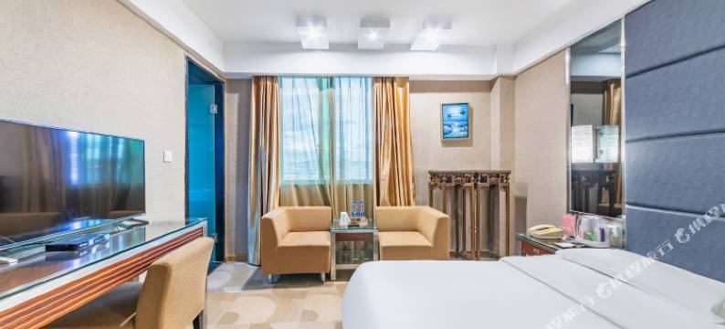 嘉州假日酒店(梅州市中心嘉印拾光乐园店)图片