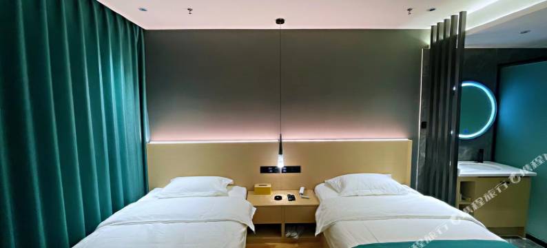 蜂巢酒店(乌鲁木齐新疆农业大学店)图片