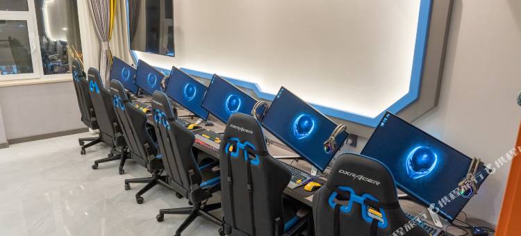 鹤源嘉豪乐点电竞酒店(齐大店)图片