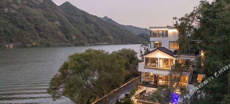 仟那千寻酒店(建德梅城镇富春江店)图片