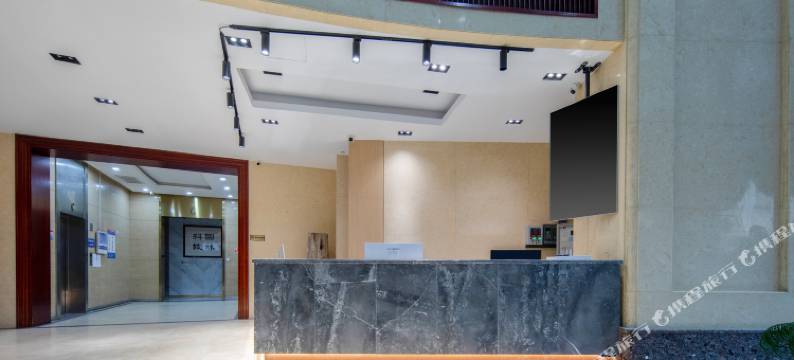 轻朵酒店(青岛市北区台东步行街店)图片