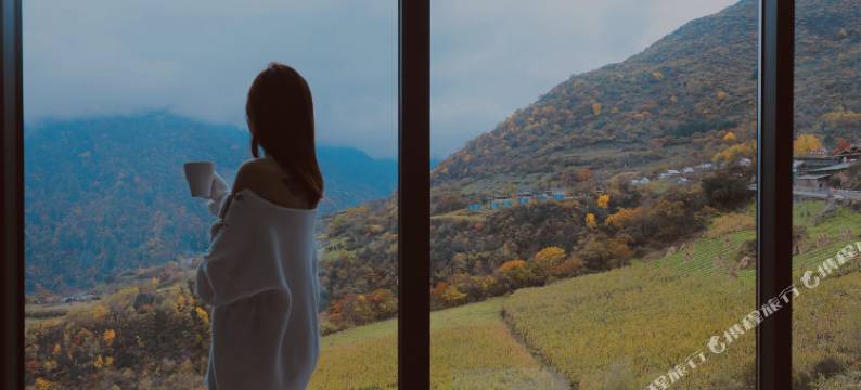 达瓦更扎·神山大酒店图片