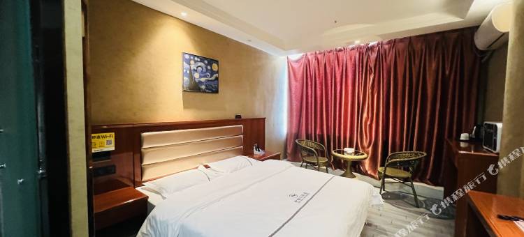 新斑马主题酒店(乌鲁木齐新天润国际社区地窝堡机场店)图片