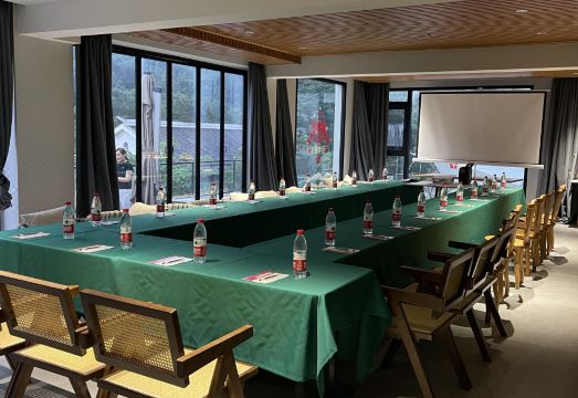 Shiye Shanju Hostel Hotel Overview