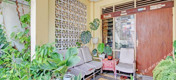 OYO 92998威路登客栈(Wiludjeng Guest House Syariah Near Alun Alun Sragen Mitra RedDoorz)图片