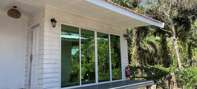 仙本那顺德人家度假村(华人管家/免费班车接驳码头&镇上)(Coconut Garden Resort)图片