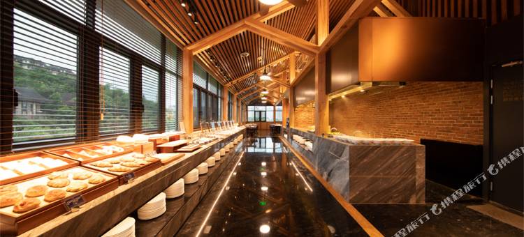 鑫丰度假酒店(西双版纳景洪曼弄枫曼贺纳自然村寨店)图片