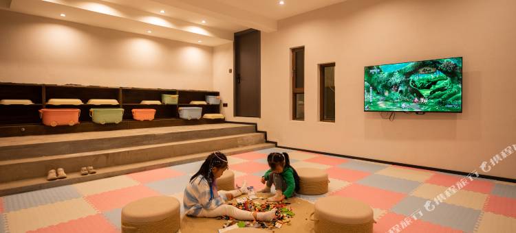 日照金山Cloudscape·习香元·云顶秘境国际度假美墅(白沙古镇店)图片