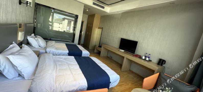 色达雅卓酒店图片