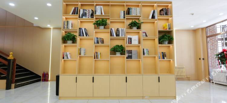 安梅娜宾馆(海拉尔河西早市店)图片