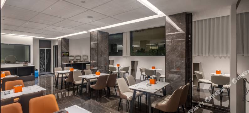 梵蒂斯舒馨酒店(大理祥云高铁站店)图片