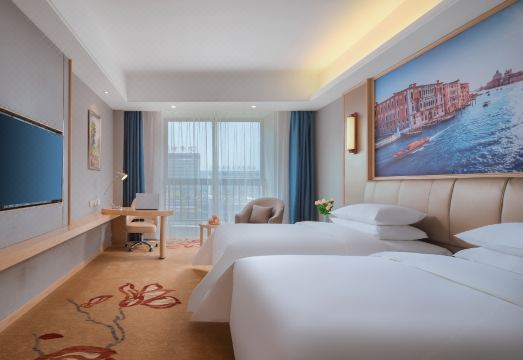 Vienna International Hotel (Mengcheng Wanda Store) Hotel Overview