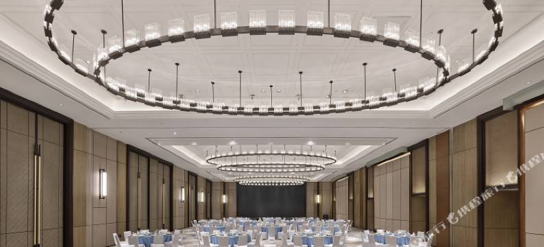 英德天樾王国酒店(巧克力王国店)图片