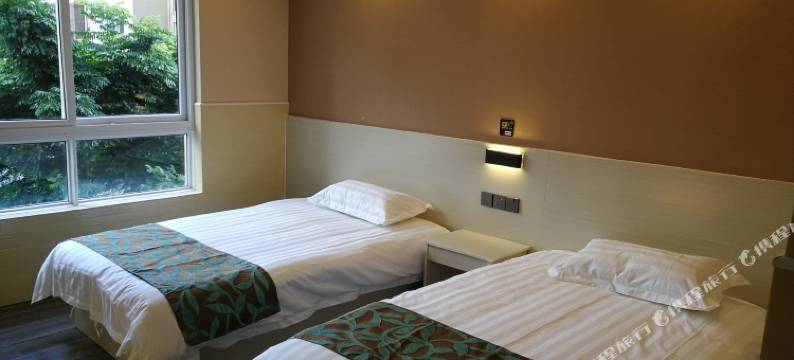 依山酒店(保山学院店)图片