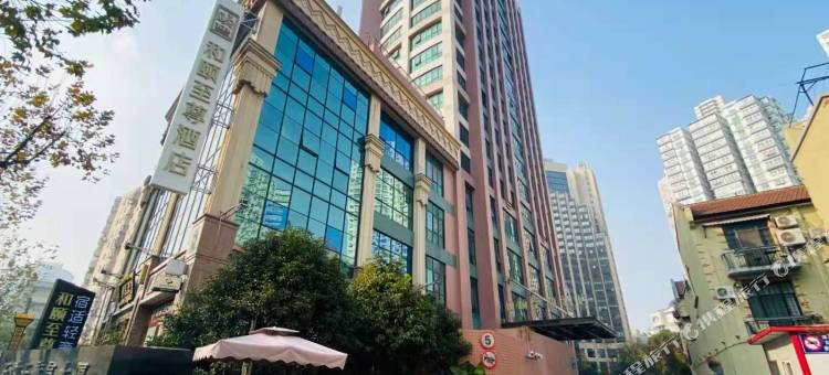宿适轻奢酒店(上海南京西路地铁站店)图片