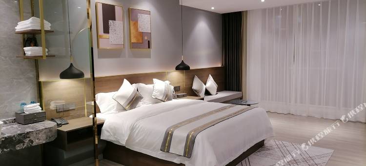 孟连宏业腾飞精品酒店图片