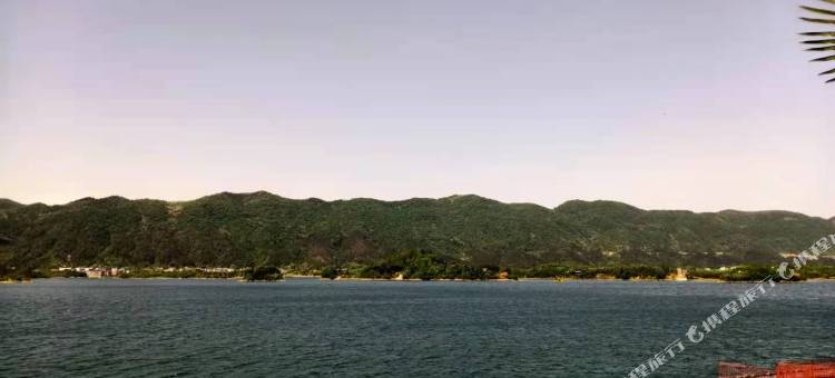 仙岛湖河畔岛上民宿图片