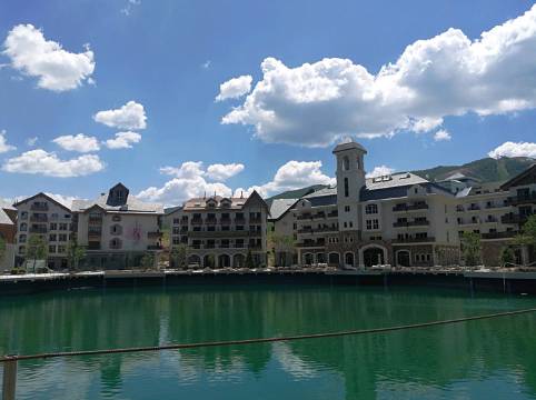 张家口黑橄榄客栈