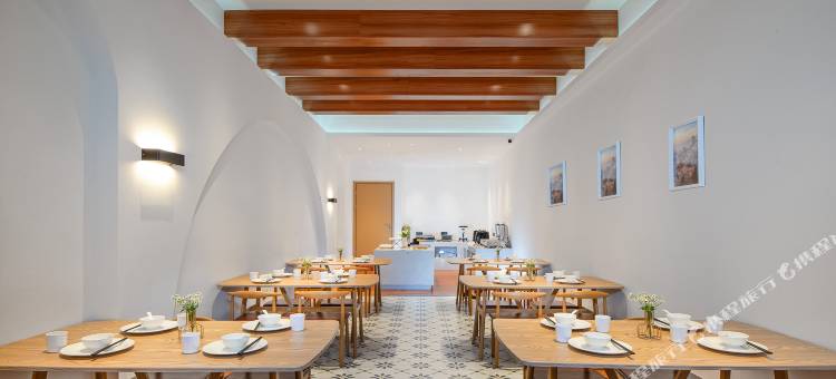 欧曼·地中海酒店(贵阳高铁东站店)图片