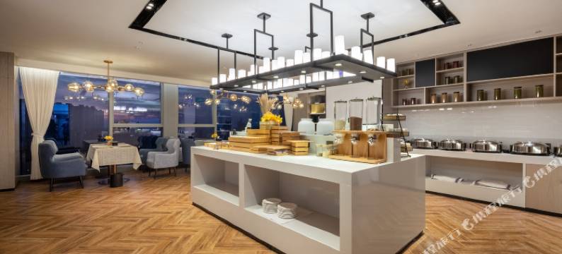 宜尚酒店(长沙望城区政府斑马湖店)图片