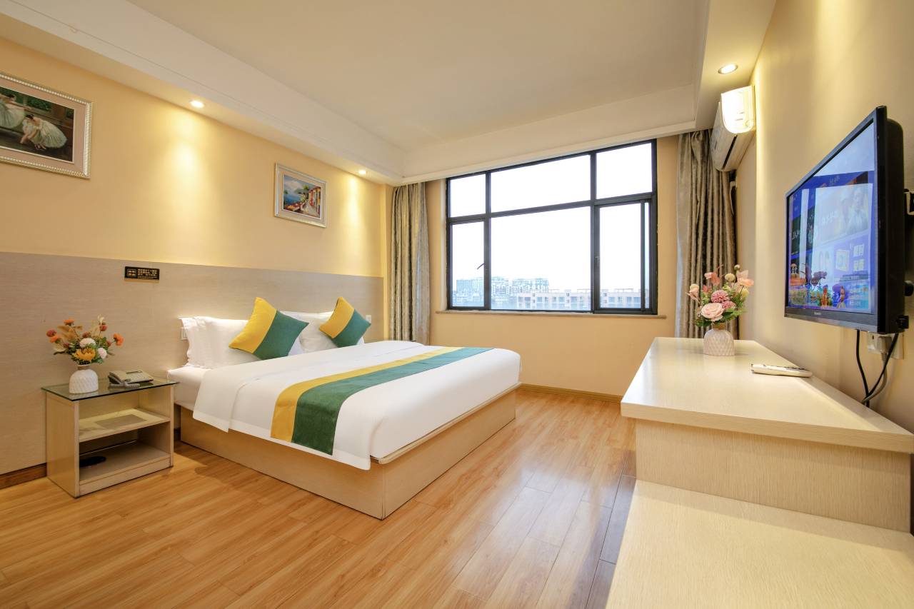 安居易酒店(随州曾都区解放路店)