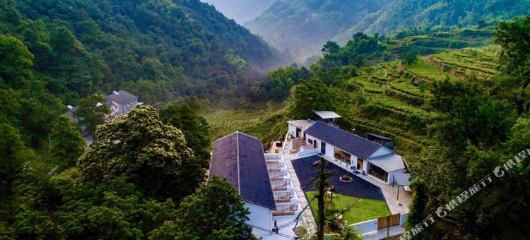 安吉山原色·山野溯溪度假美宿图片