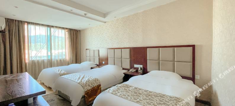 镇宁华运大酒店(黄果树大道店)图片