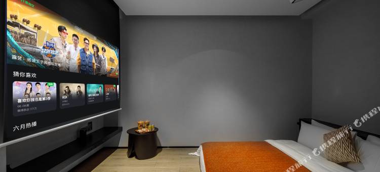 LIA力亚酒店(深圳前海宝安中心翻身地铁站店)图片