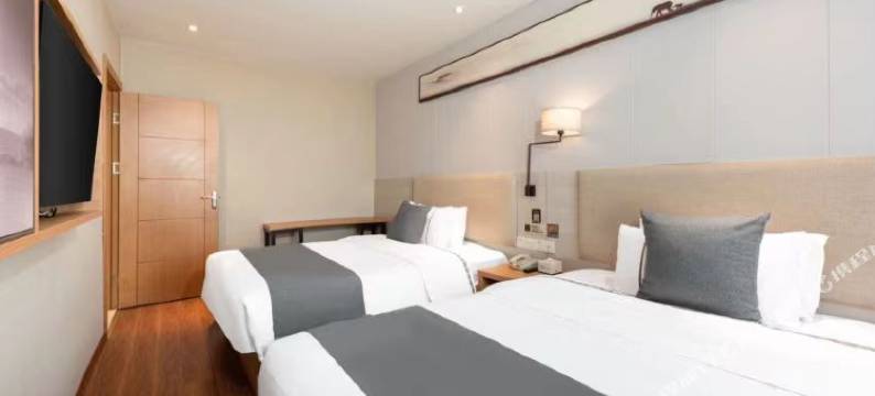 金途酒店(武昌火车站瑞安街地铁站店)图片