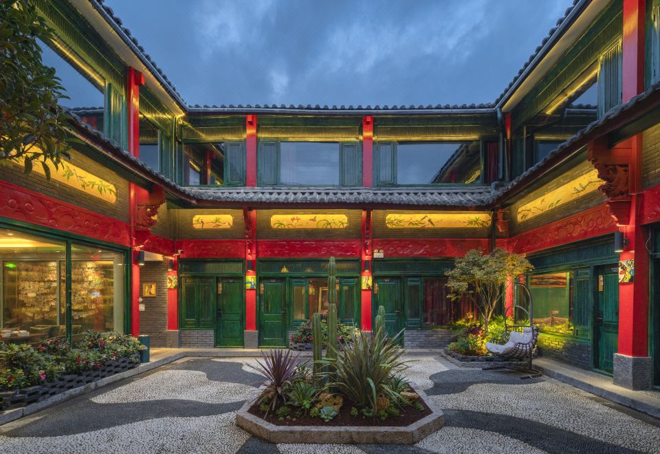 丽江南诏公馆外景图