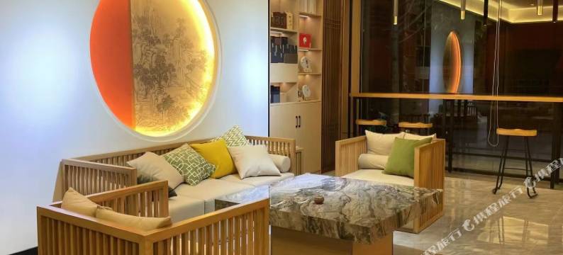 昌宁泰云假日酒店图片