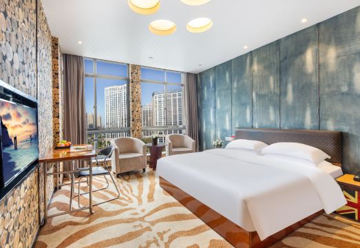 Yunlong Hotel (Wenling Yintai Branch) Hotel Overview